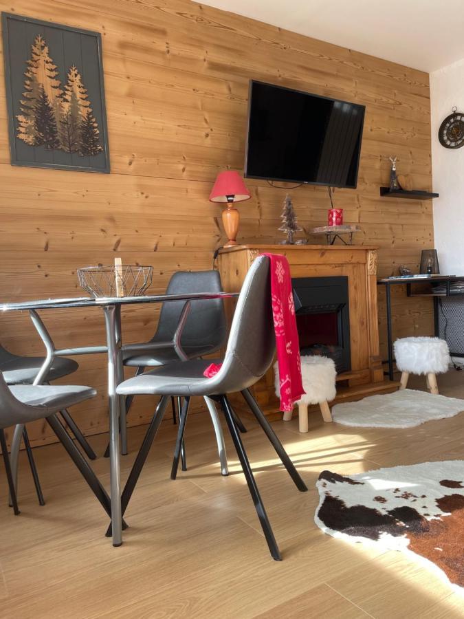 לס דה-אלפס Studio 2 Alpes Style Chalet Au Pied De Telesiege Du Diable מראה חיצוני תמונה